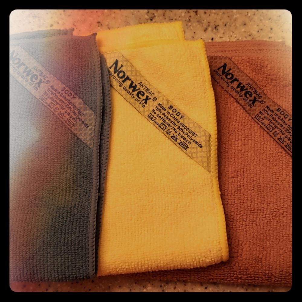 Norwex Body Clothes set of 3 Teal, brown, NEW!